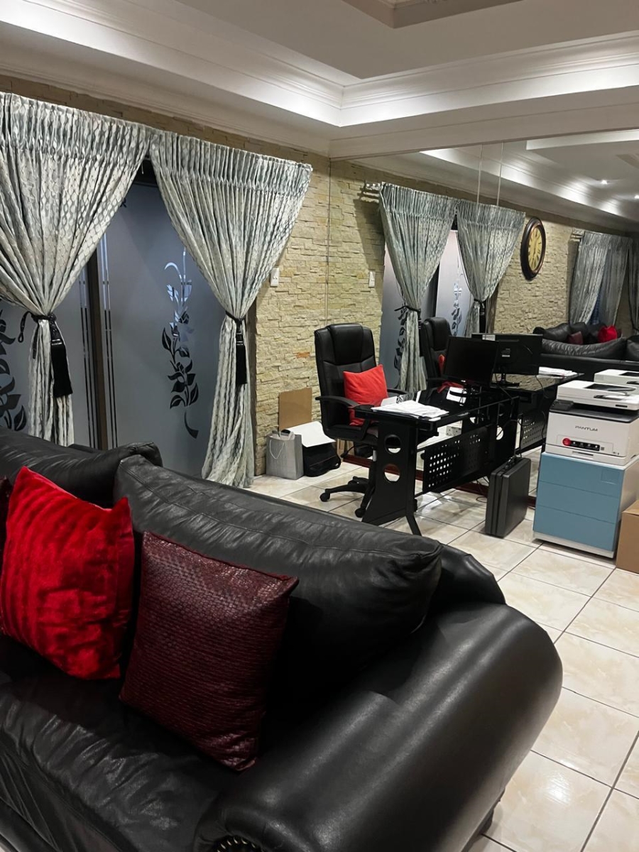 3 Bedroom Property for Sale in Mandela View Free State